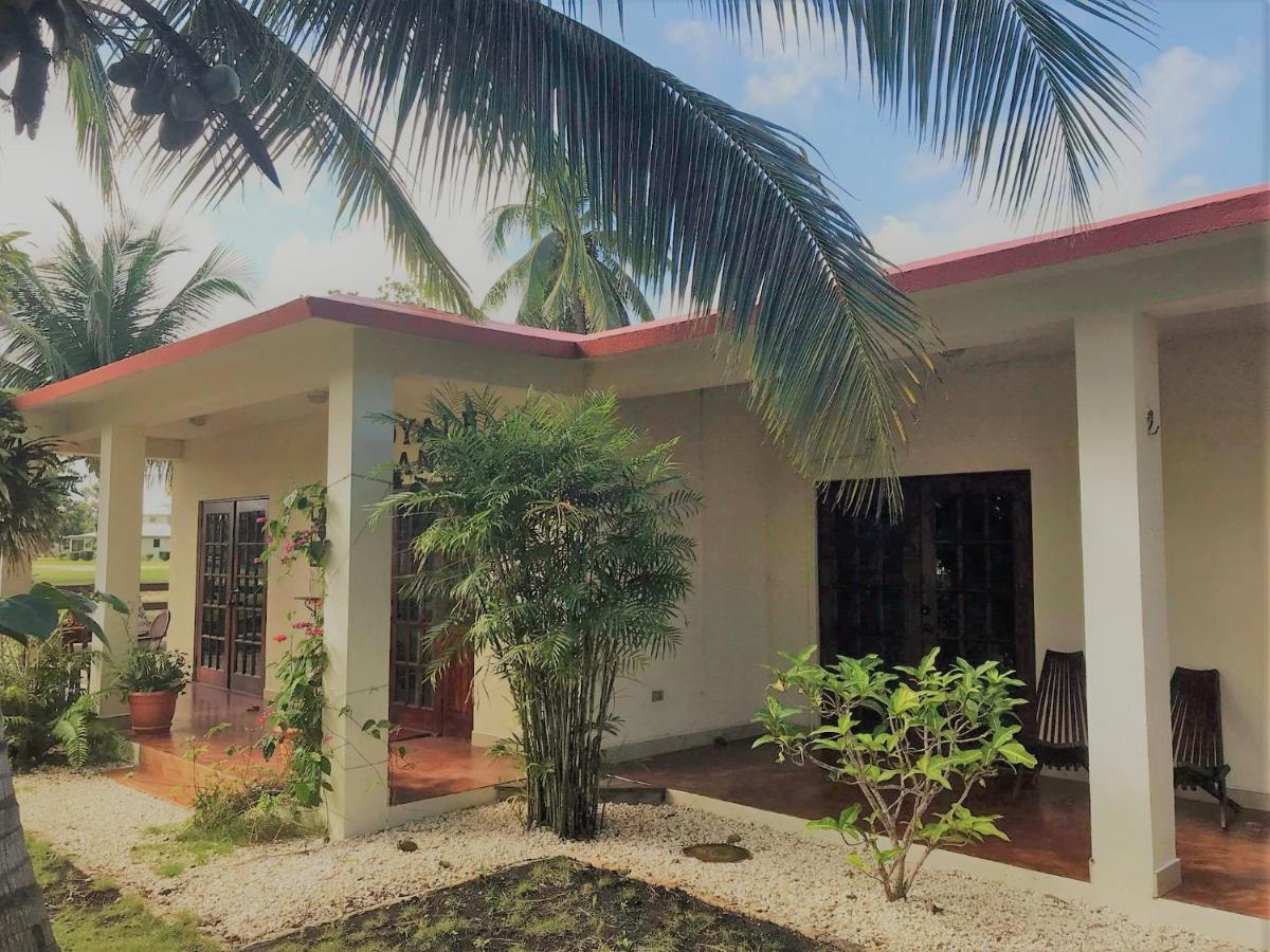 Villa Royale Manor à Corozal Town Extérieur photo