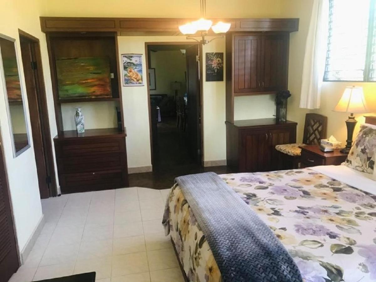Villa Royale Manor à Corozal Town Extérieur photo