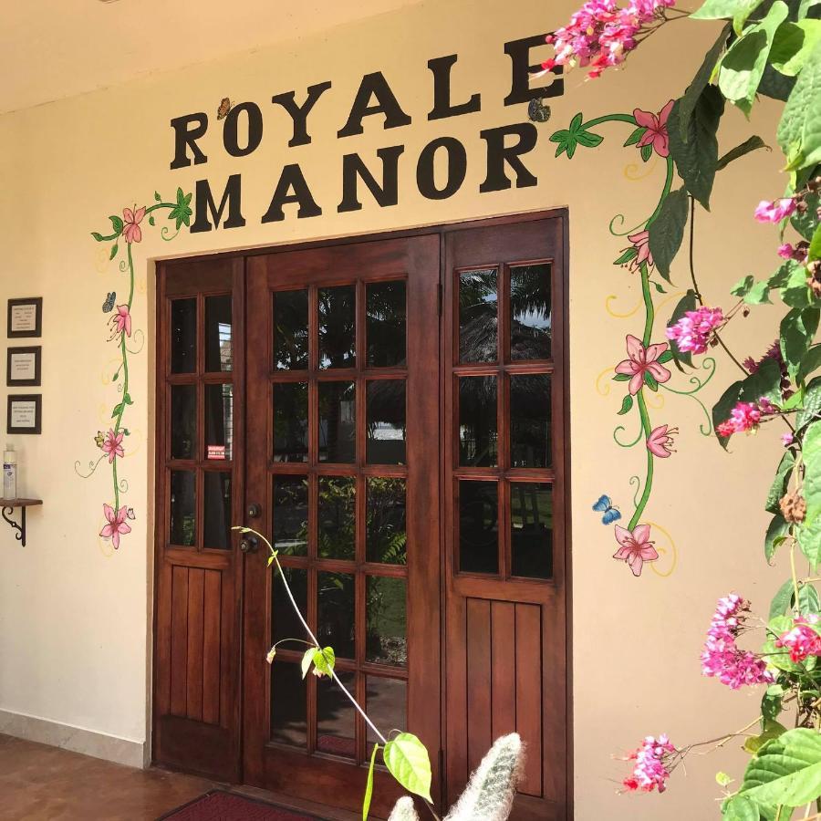 Villa Royale Manor à Corozal Town Extérieur photo