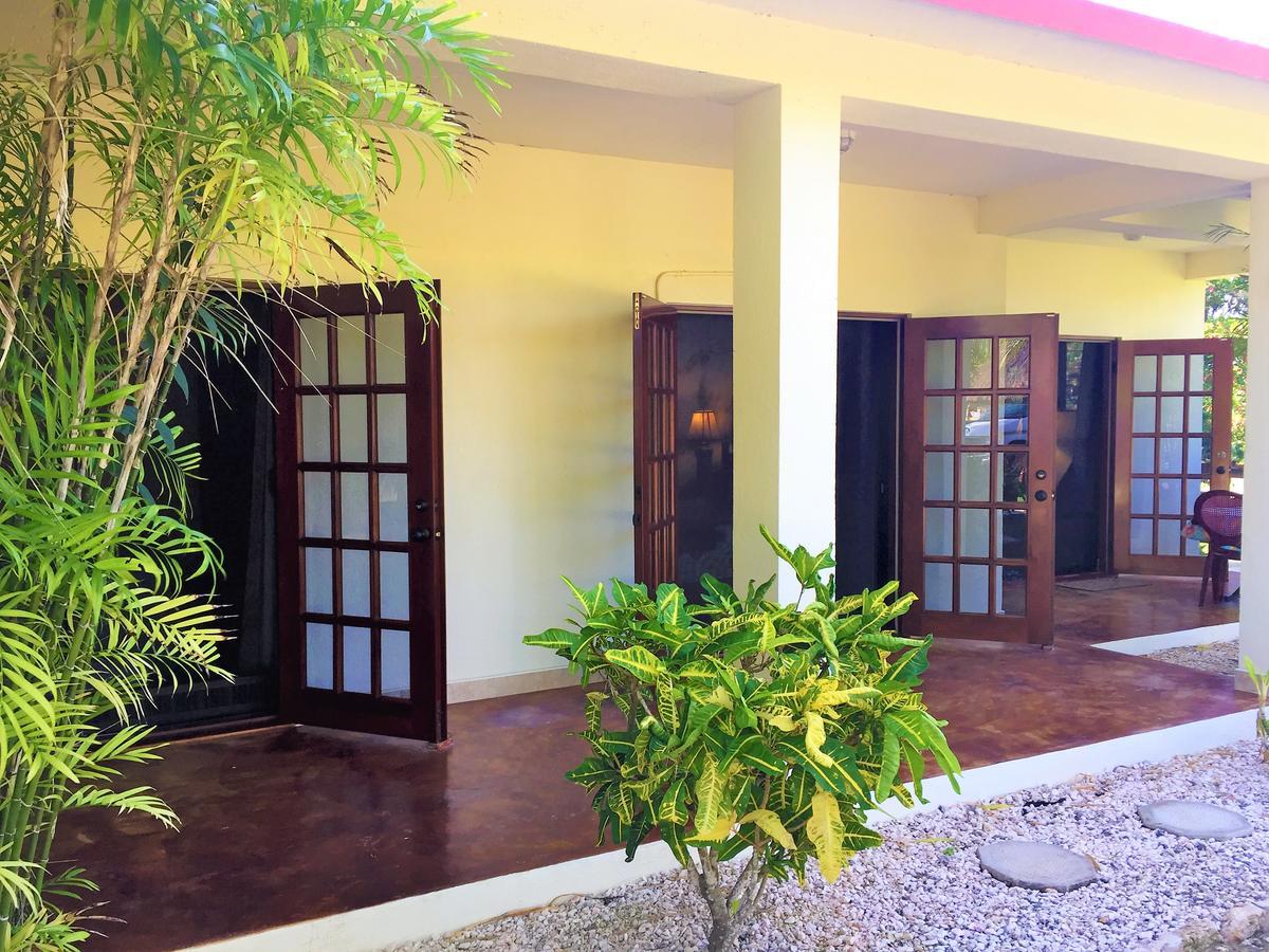 Villa Royale Manor à Corozal Town Extérieur photo