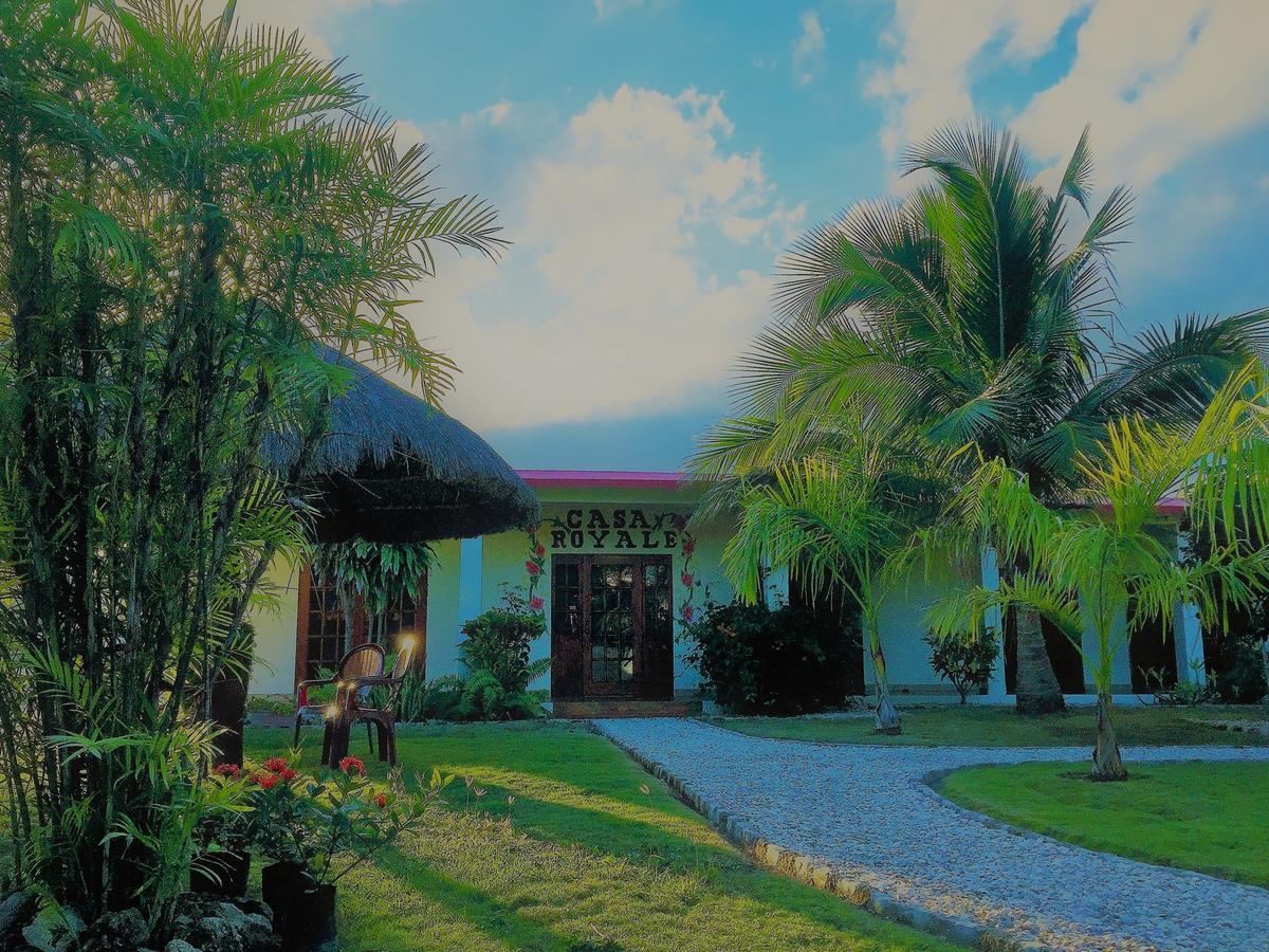 Villa Royale Manor à Corozal Town Extérieur photo